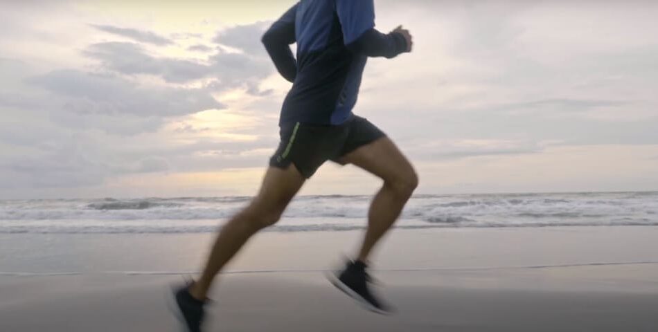 running por la playa