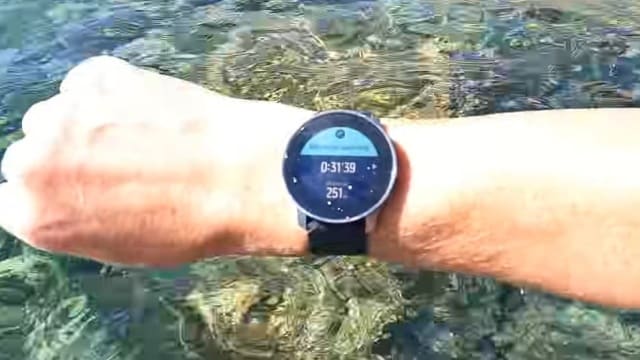 Los mejores relojes para natación en aguas abiertas de 2025 32 relojes para natación en aguas abiertas-08