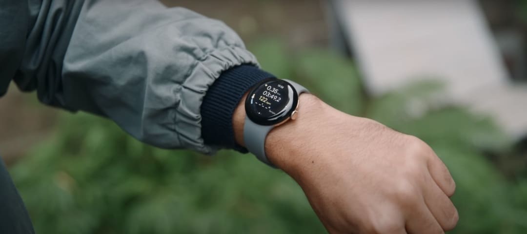 Google Pixel Watch-Wear OS vs. watchOS