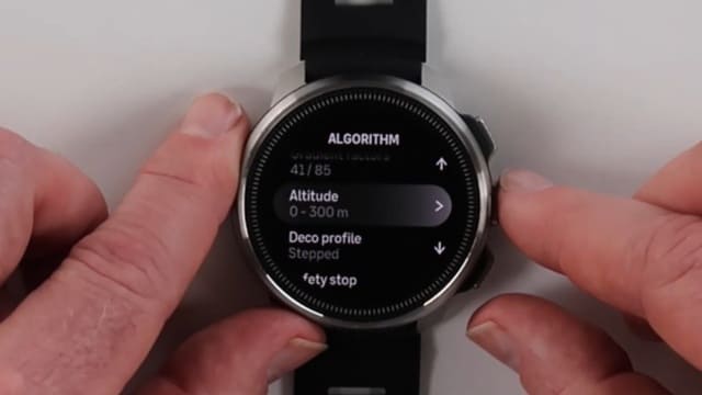 Suunto Ocean vs. Suunto Nautic S: comparativa y cuál comprar en 2026 20 Suunto Ocean-05